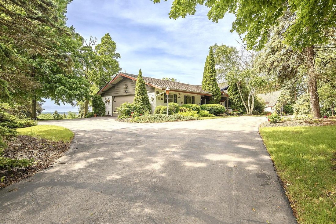 House in Menomonee Falls, Wisconsin, United States 2 - 18948351