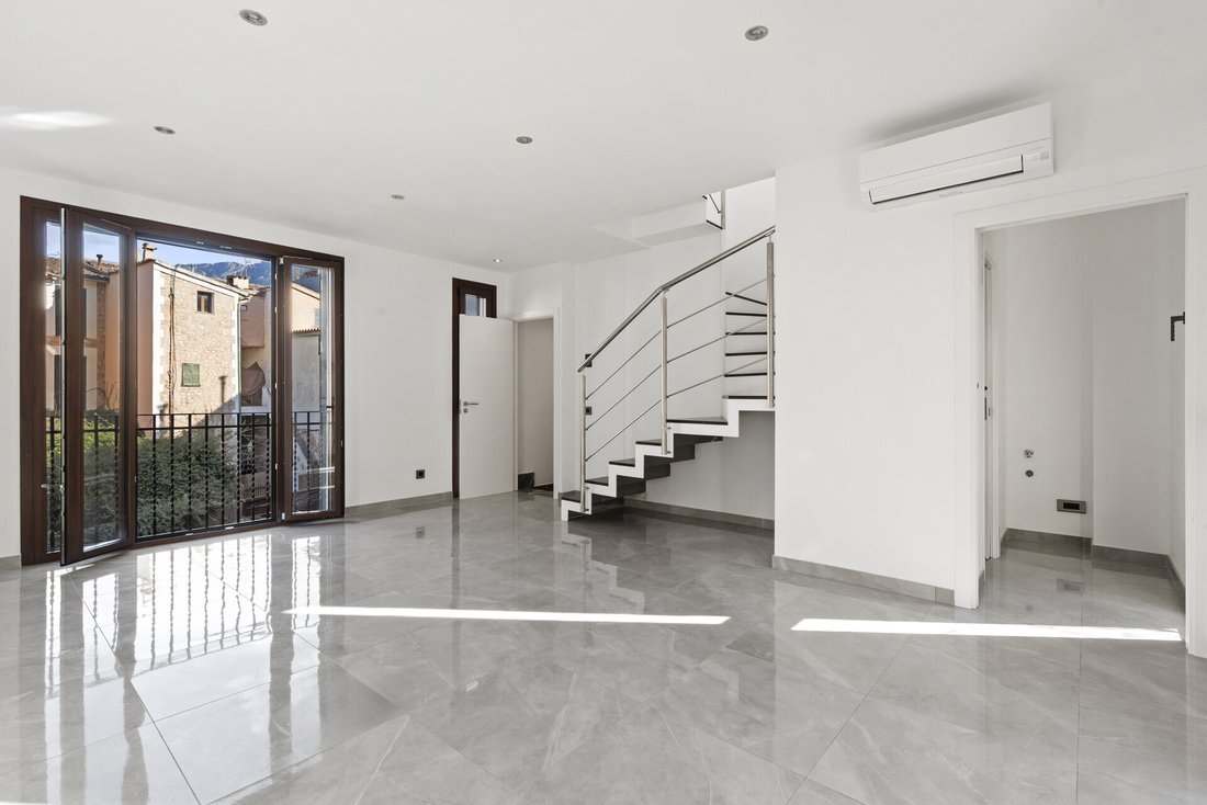 Townhouse in Soller, Balearic Islands, Spain 2 - 18949505