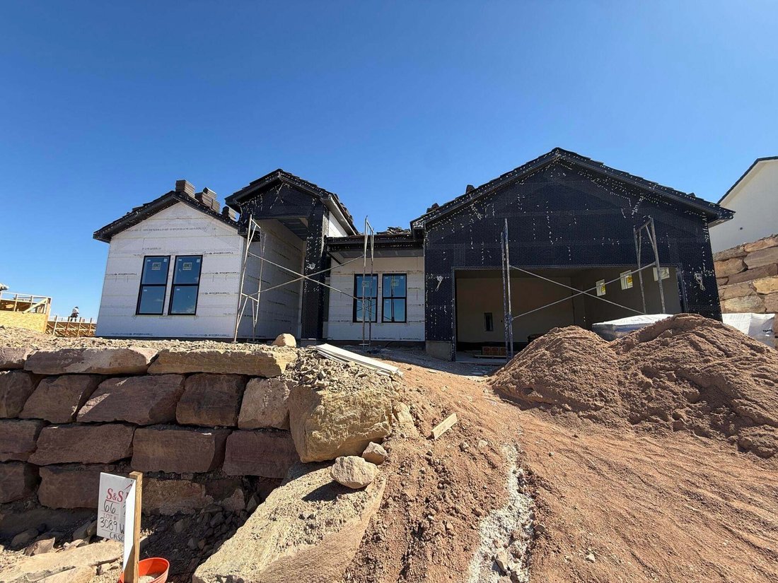 House in St. George, Utah, United States 1 - 18951685