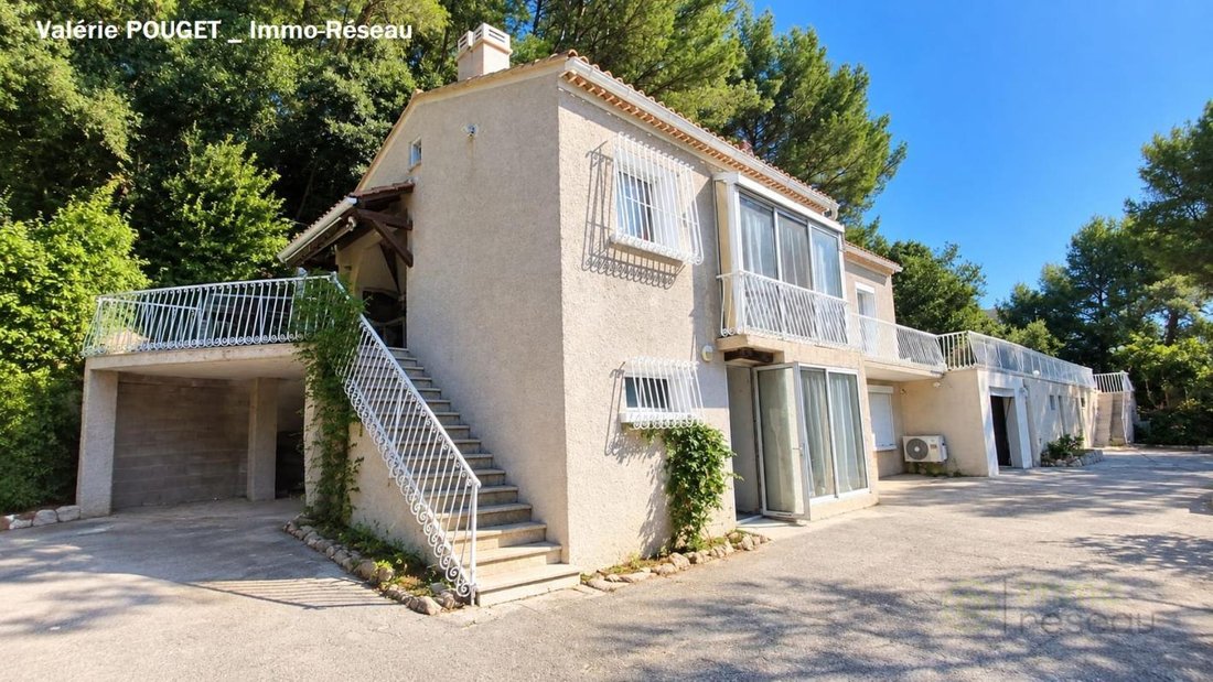 House in Le Revest-les-Eaux, Provence-Alpes-Côte d'Azur, France 2 - 18954512