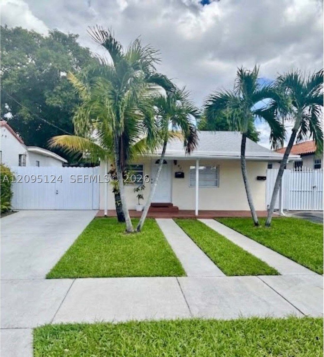 House in Miami, Florida, United States 1 - 18952643