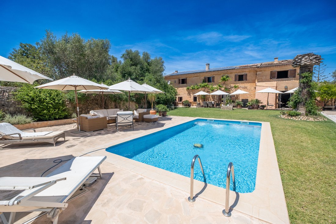 Finca in Llucmajor, Balearic Islands, Spain 1 - 18954314
