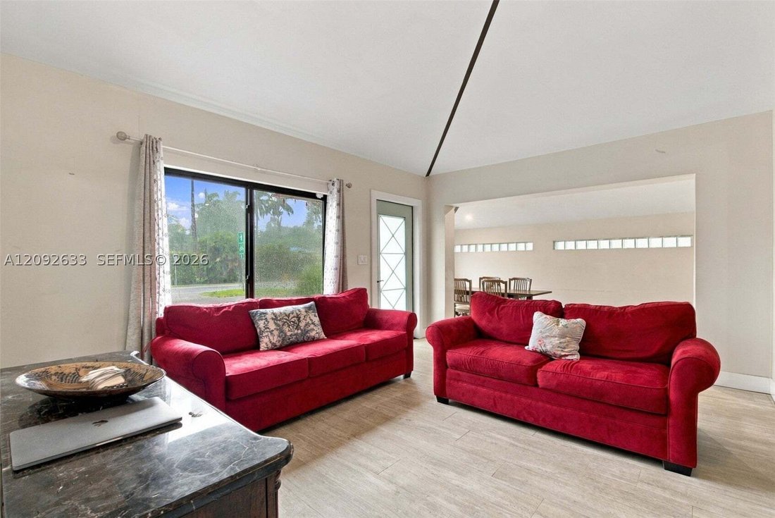 House in Miami Springs, Florida, United States 5 - 18952658