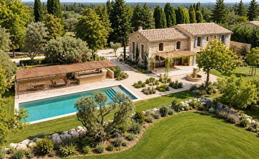 Country House in Eygalières, Provence-Alpes-Côte d'Azur, France 1