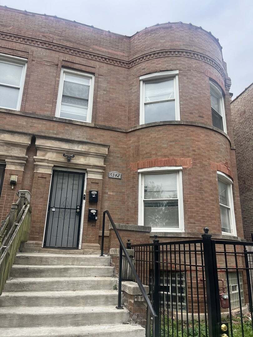 Chicago, Illinois, United States 1 - 18953452