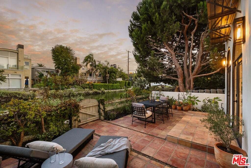 House in Los Angeles, California, United States 3 - 18952188
