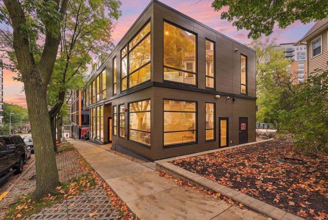 Townhouse in Madison, Wisconsin, United States 1 - 18948449