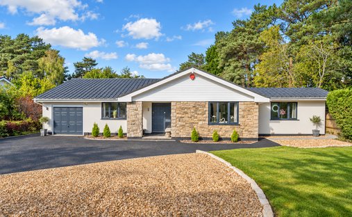 Bungalow in New Forest, Lyndhurst, England 1