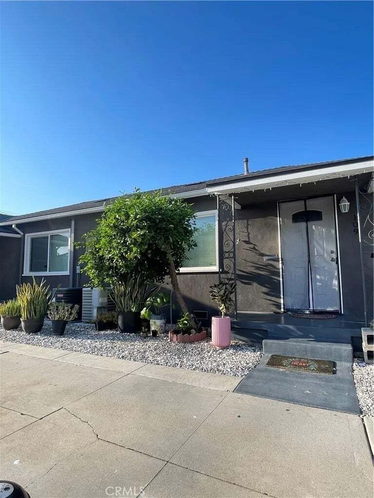 San Gabriel, California, United States 5 - 18953704