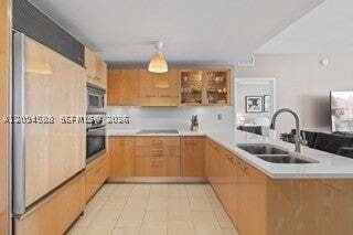 Condo in Miami Beach, Florida, United States 3 - 18948560