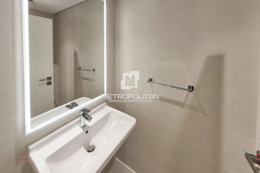 Apartment in Jumeirah, Dubai, United Arab Emirates 5 - 18950436