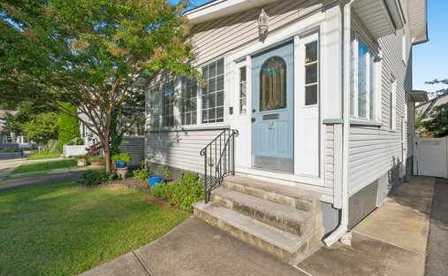 House in West Orange, New Jersey, United States 1
