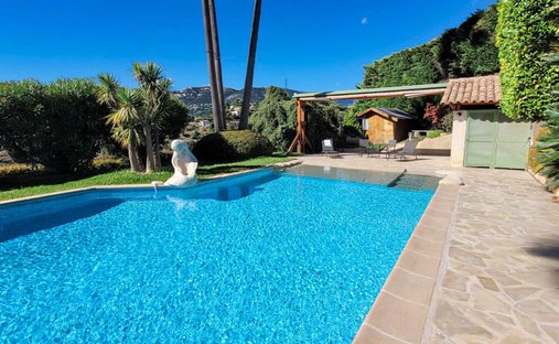 Villa in Nice, Provence-Alpes-Côte d'Azur, France 1