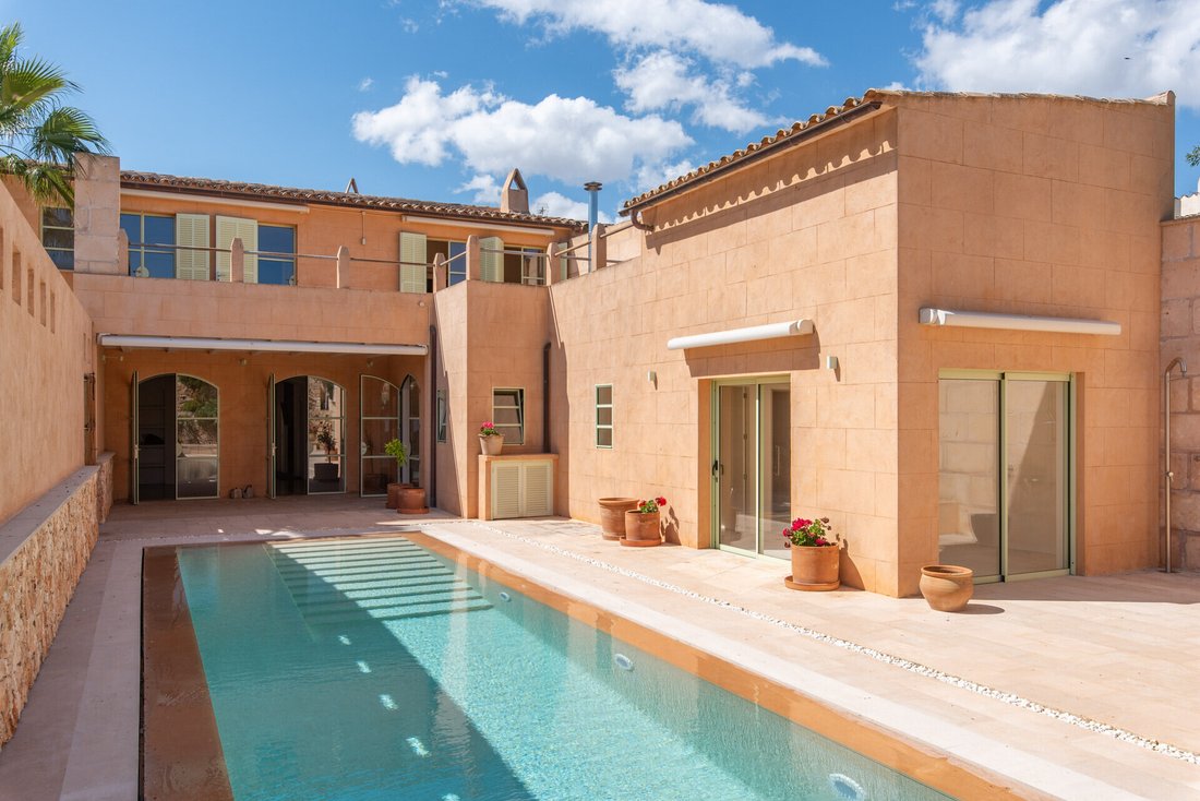 Townhouse in ses Salines, Balearic Islands, Spain 1 - 18953083