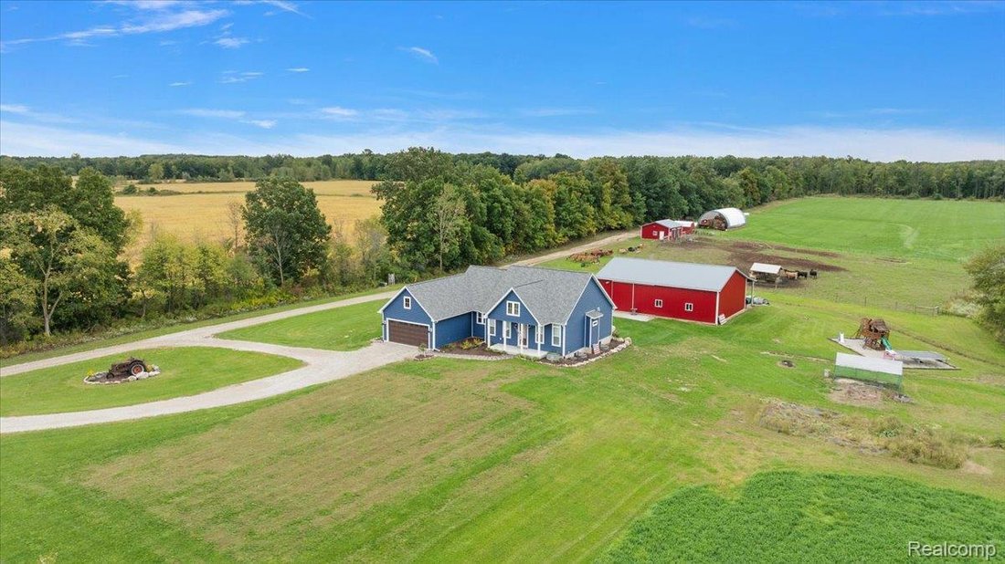 House in Allenton, Michigan, United States 1 - 18954099