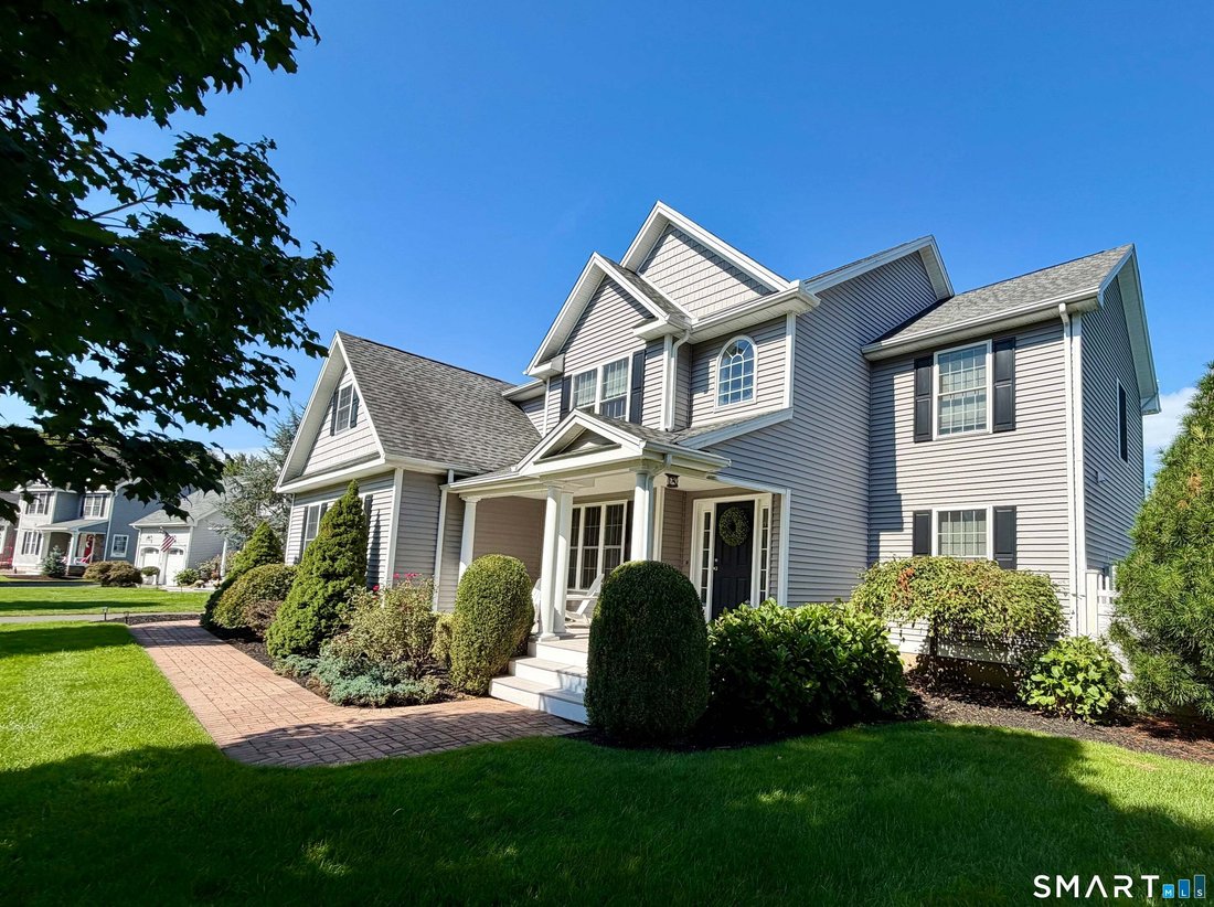 House in Southington, Connecticut, United States 2 - 18948303