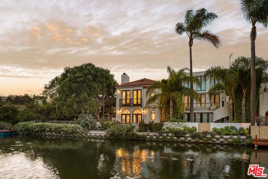 House in Los Angeles, California, United States 2 - 18952188