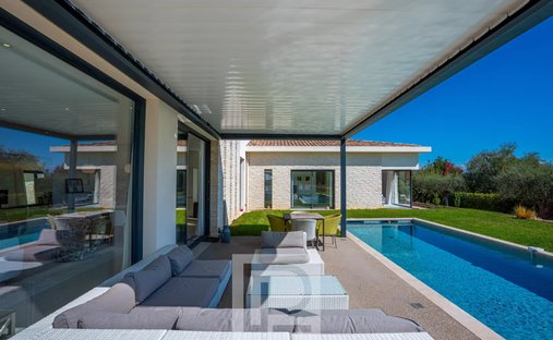 Casa a Nord, Roquefort-les-Pins, Francia 1