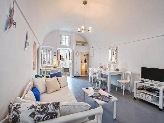 Estate in Thira, Aegean, Greece 4 - 18952471