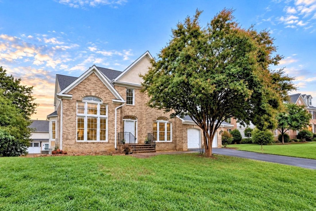 House in Fairfax Station, Virginia, United States 1 - 18950836