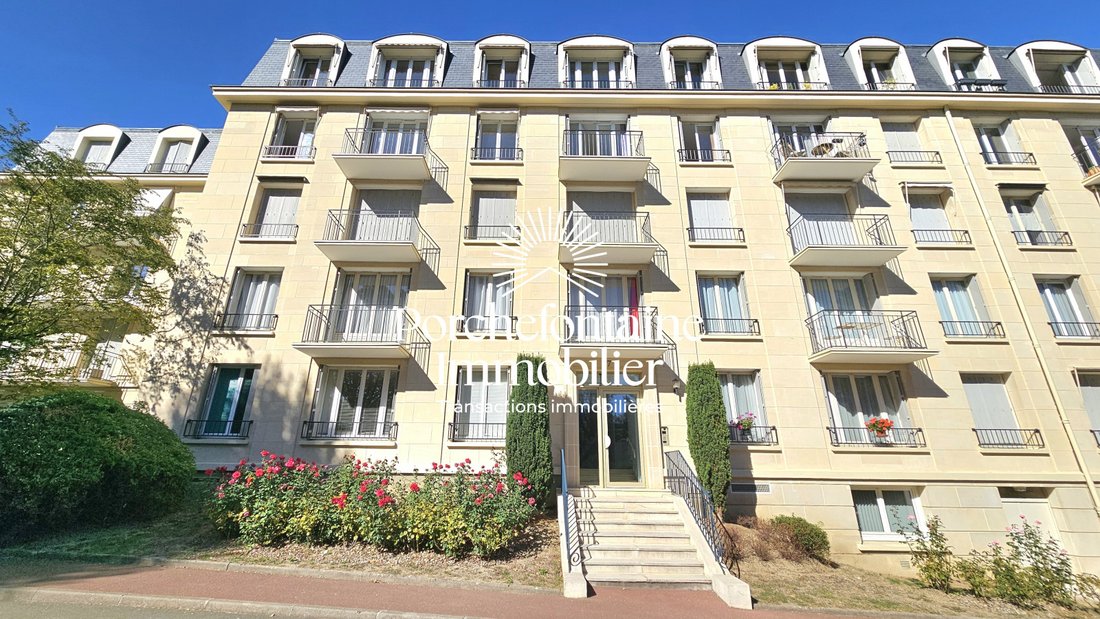 Apartment in Domaine National du Château, Versailles, France 1 - 18954289