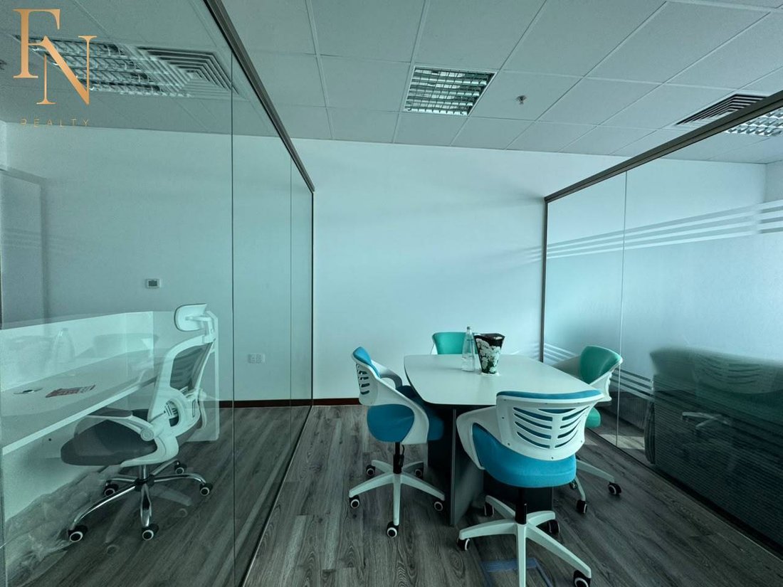Business Bay, Dubai, United Arab Emirates 4 - 18948828