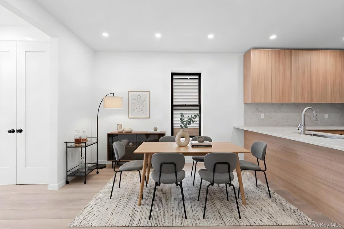 House in New York, New York, United States 2 - 18952364
