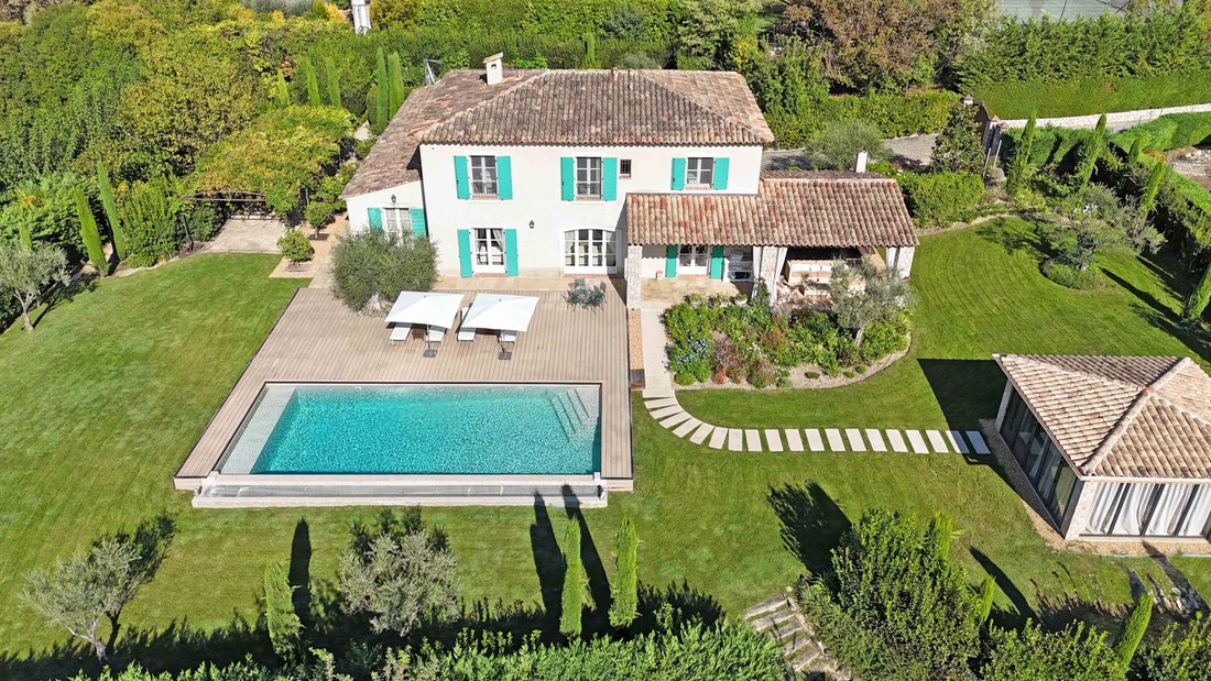 Villa in Saint-Paul-de-Vence, Provence-Alpes-Côte d'Azur, France 4 - 18953257