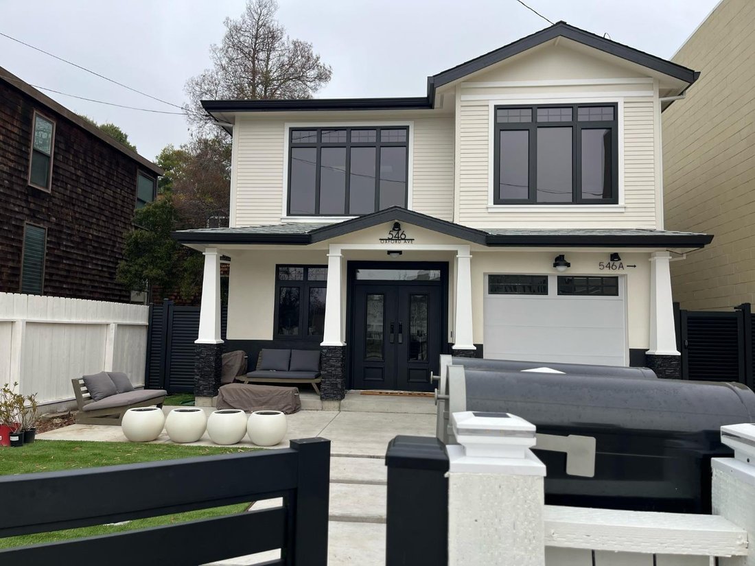 Palo Alto, California, United States 1 - 18953227