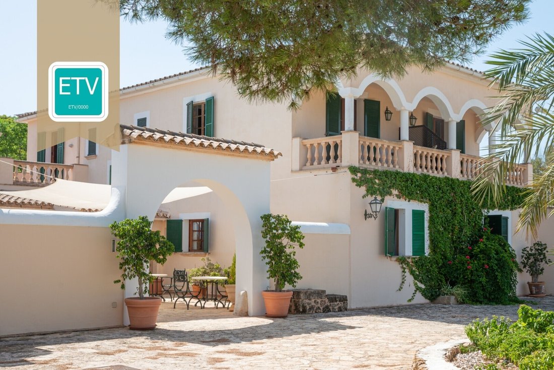 Finca in Llucmajor, Balearic Islands, Spain 1 - 18949772