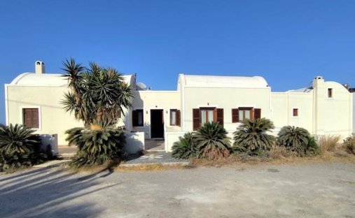 Estate in Thira, Aegean, Greece 1