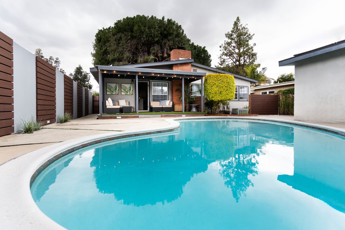 House in Signal Hill, California, United States 1 - 18950828