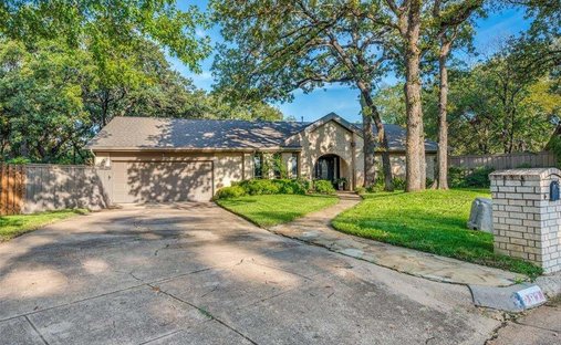 House in Arlington, Texas, United States 1