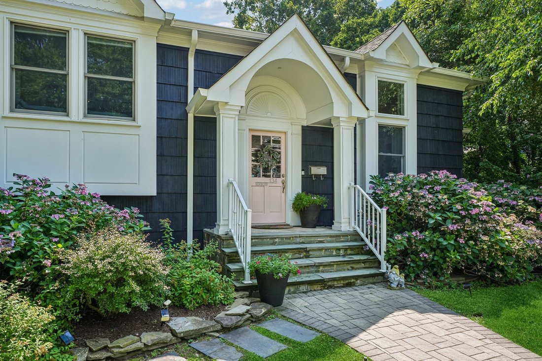 House in Montclair, New Jersey, United States 3 - 18950839