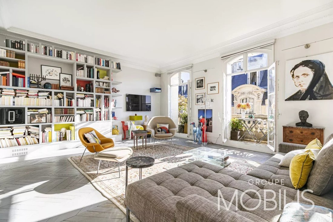 Apartment in Porte Dauphine, Paris 16e Arrondissement, Paris 4 - 18954443