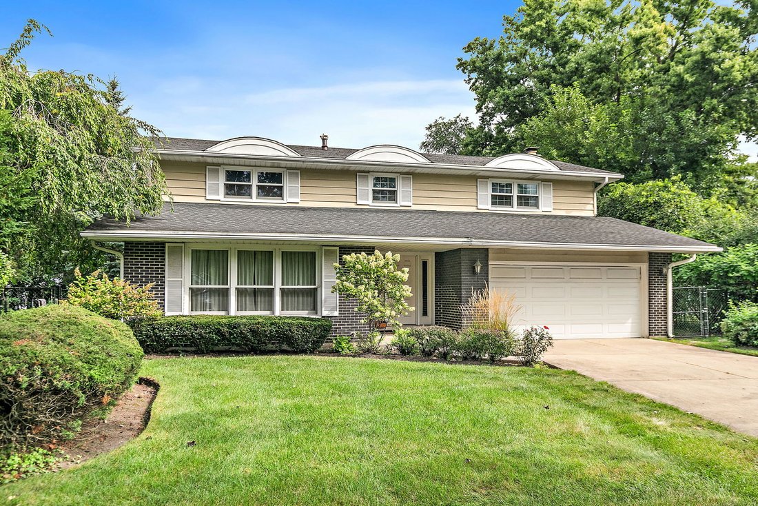 House in Mount Prospect, Illinois, United States 1 - 18953356
