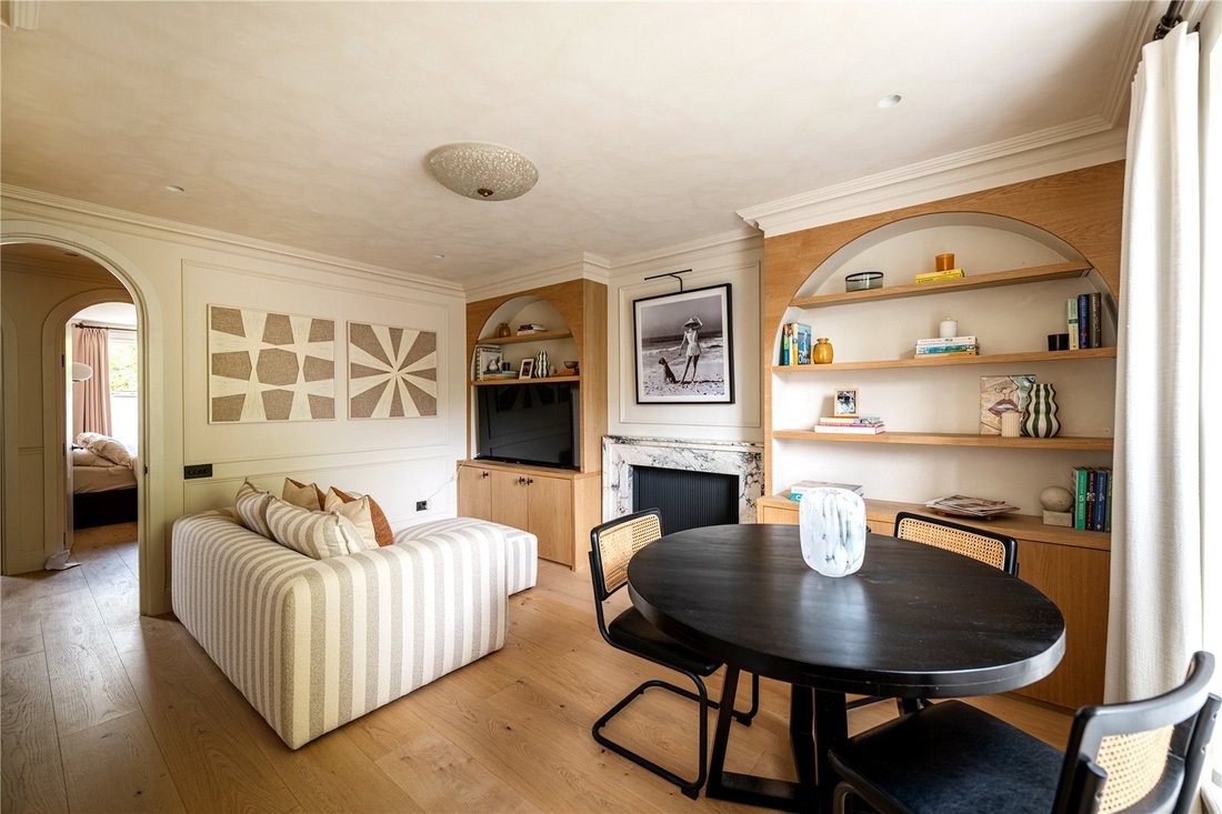 Apartment in Ladbroke Grove, Kensington And Chelsea, England 1 - 18948274