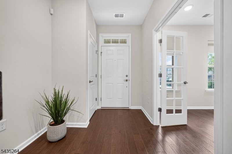 Condo in Livingston, New Jersey, United States 3 - 18948933