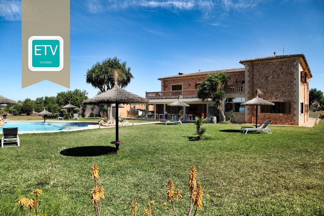 Finca in Llucmajor, Balearic Islands, Spain 1 - 18954245