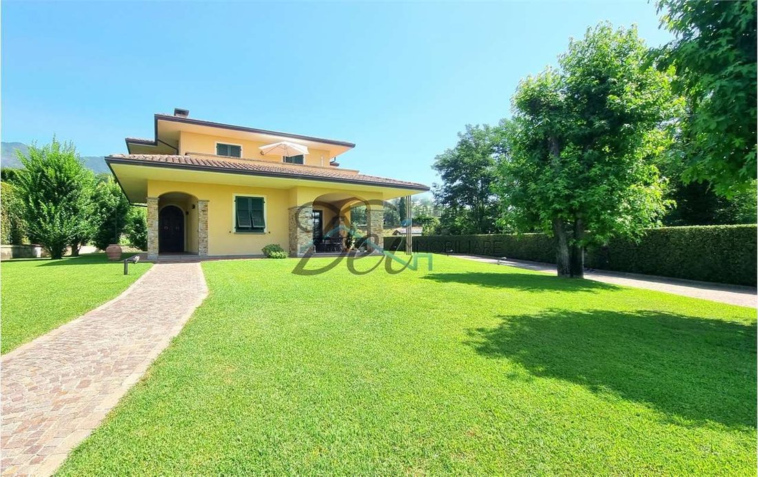 Villa in Camigliano, Capannori, Tuscany 1 - 18952755