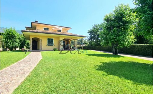 Villa in Camigliano, Capannori, Tuscany 1