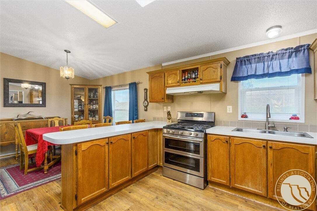Joliet, Montana, United States 3 - 18954421