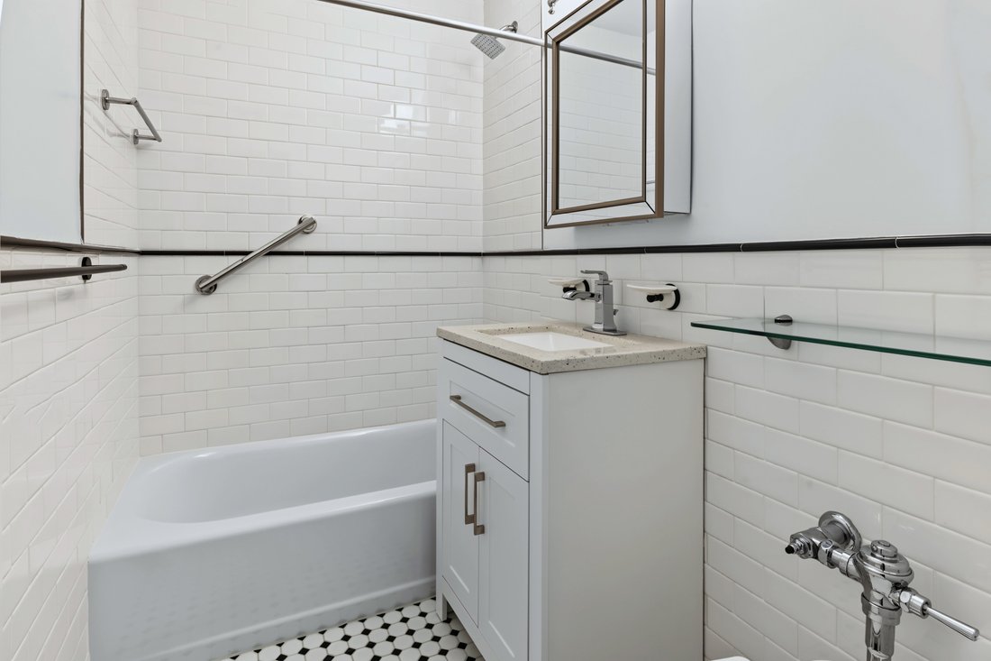 Condo in New York, New York, United States 5 - 18953781