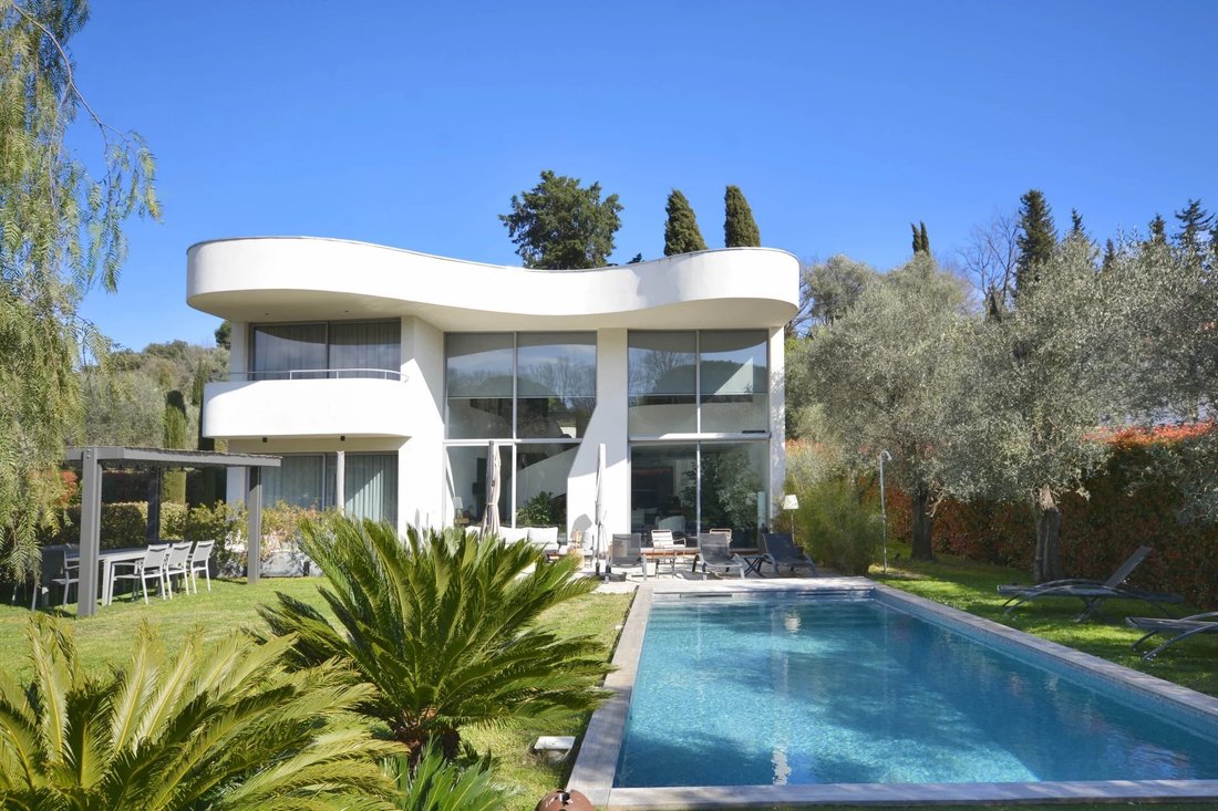 Villa in Valbonne, Provence-Alpes-Côte d'Azur, France 3 - 17419809