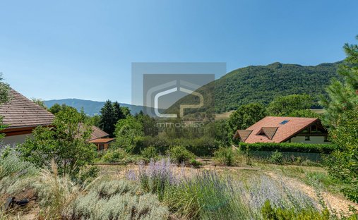 House in Bluffy, Auvergne-Rhône-Alpes, France 1
