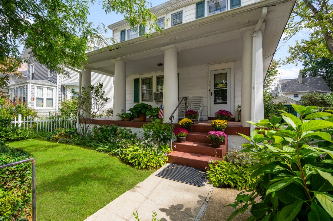 Casa a Pelham, New York, Stati Uniti 2 - 18950759