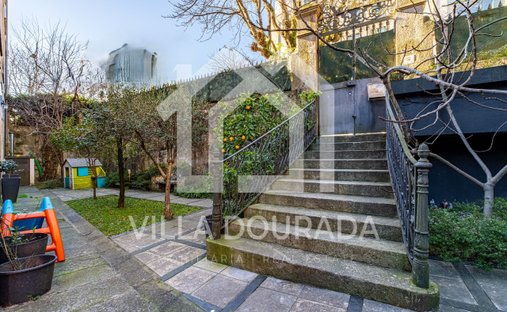 Villa in Cedofeita, Santo Ildefonso, Se, Miragaia, Sao Nicolau e Vitoria, Porto District, Portugal 1