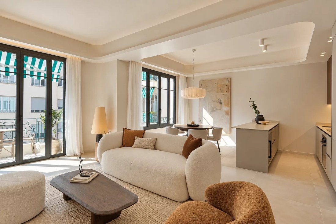 Wohnung in Nizza, Provence-Alpes-Côte d'Azur, Frankreich 4 - 18843724