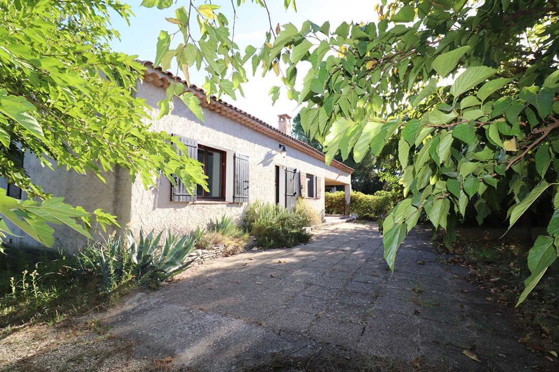 Villa in Arles, Provence-Alpes-Côte d'Azur, France 1 - 18955103