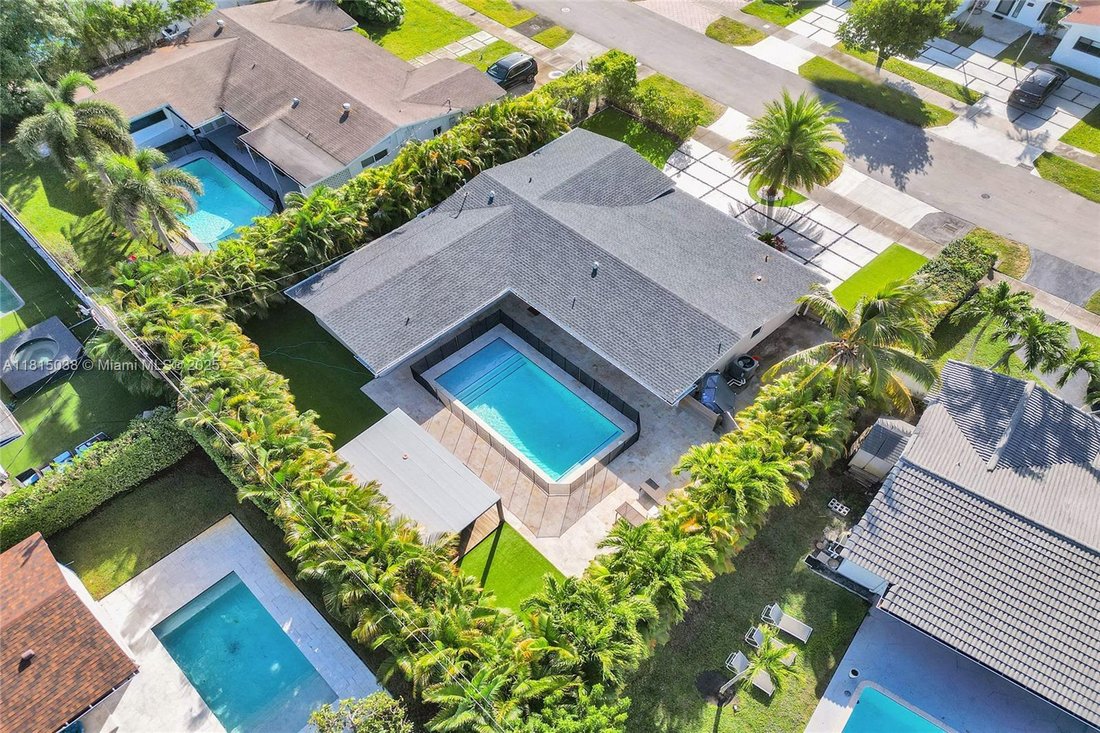 House in North Miami Beach, Florida, United States 1 - 18948565